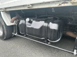 
										Isuzu ELF Truck full									