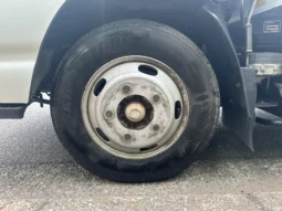 
										Isuzu ELF Truck full									