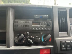 
										Isuzu ELF Truck full									