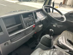 
										Isuzu ELF Truck full									