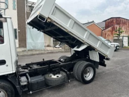 
										Isuzu ELF Truck full									