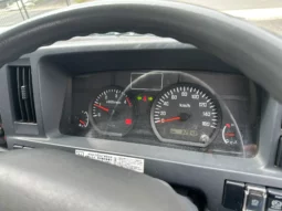 
										Isuzu ELF Truck full									