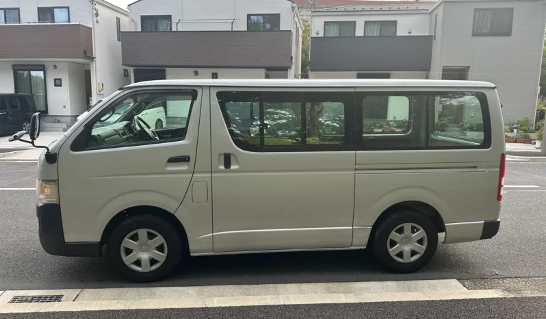 
								Hiace Van full									