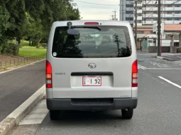 
										Hiace Van full									