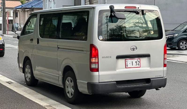 
								Hiace Van full									