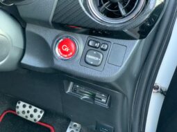 
										Vitz RS GS Pearl full									