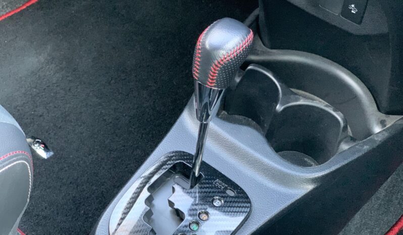 
								Vitz RS GS Pearl full									