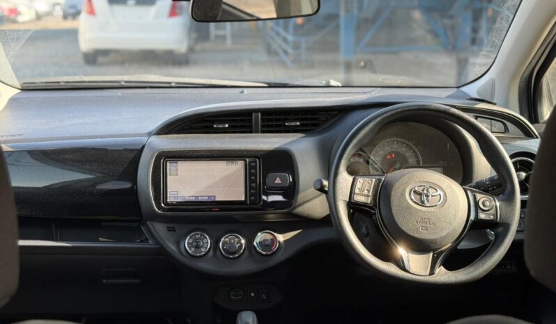 
								TOYOTA VITZ F EDITION II full									