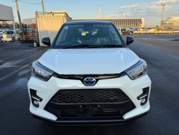 TOYOTA RAIZE HYBRID Z