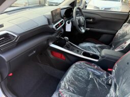 
										TOYOTA RAIZE HYBRID Z full									